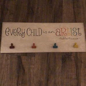 Art hanger with 4 clamps